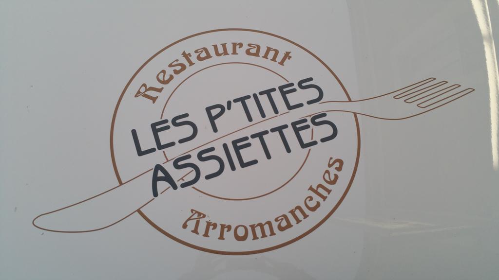 Hotel Restaurant Le Mulberry Arromanches Eksteriør billede