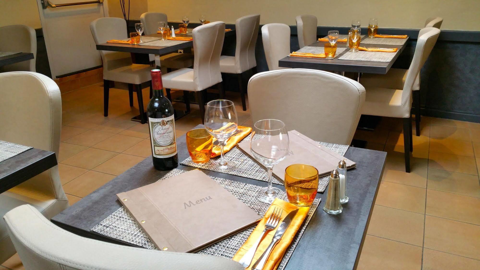 Hotel Restaurant Le Mulberry Arromanches Eksteriør billede